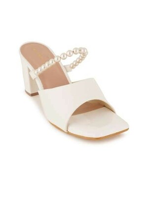 Up to 87% Off on Women Heels (Mast & Harbour, El Paslo & More )