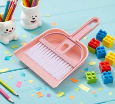 Bazaar : Mini Dustpan and Brush Set, Pink, Desktop Cleaning Tool