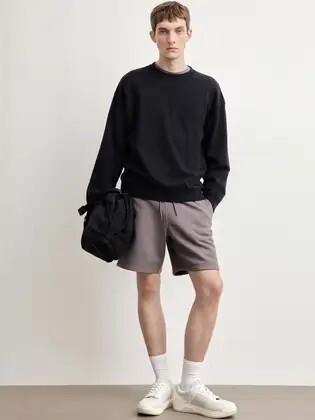 H&M - Up To 70% Off on Men's Clothing + 15% off upto Rs. 200