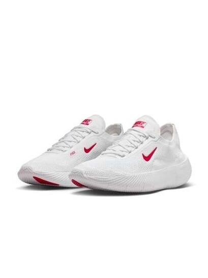 Nike Shoes Up to 40% Off
