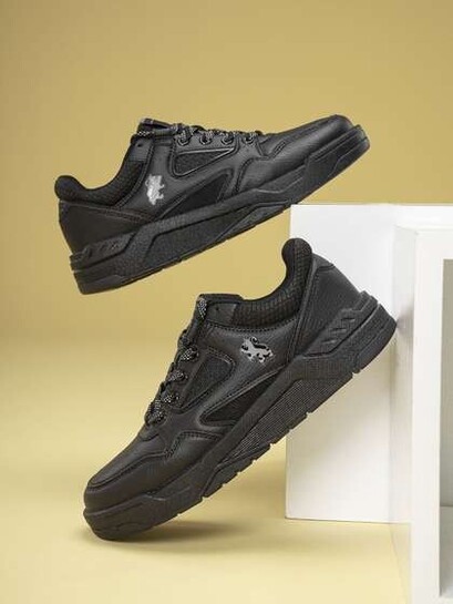 Up to 86% Off on Redtape Shoes 