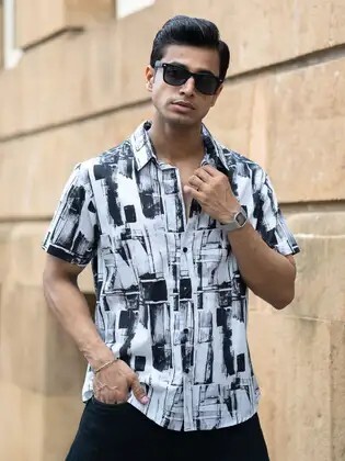 Myntra : Upto 83% Off On Powerlook Clothing.