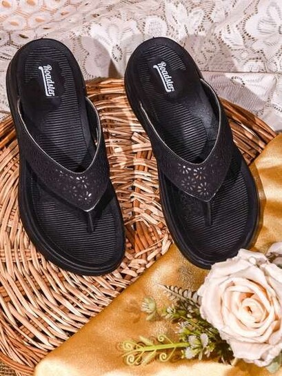 Up to 90% Off on Roadster Footwears 
