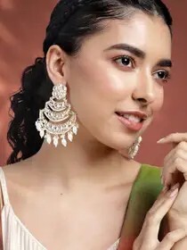 Peora: Upto 89% OFF on Earrings & Jhumkas | Starting from ₹188
