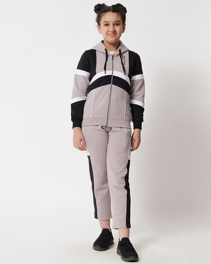 Ajio Clearance Sale Upto 75% Off + Coupon Discount