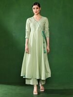 Upto 80% off on Indianwear