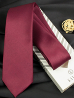 Kavove Men Solid Broad Tie